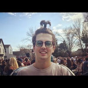 Meet your Posher, Eric